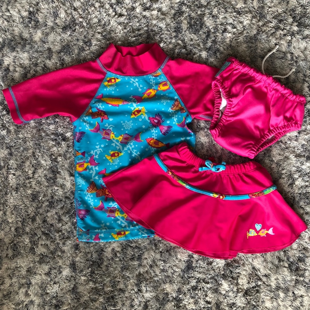UV Skinz Swimming set + Charlie Banana Swim Diaper